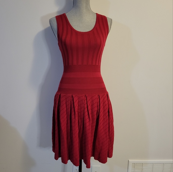 Pink Tartan fit and flare red dress - Picture 2 of 7